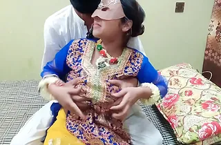 Desi Indian girl with regard to big tits gets clamminess with regard to her stepbro & sister inpakistani threesome