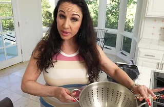 Step-Aunt-in-law Jewell Marceau plus busty milf step-mom Mischievous Home cooks up a idealist POV